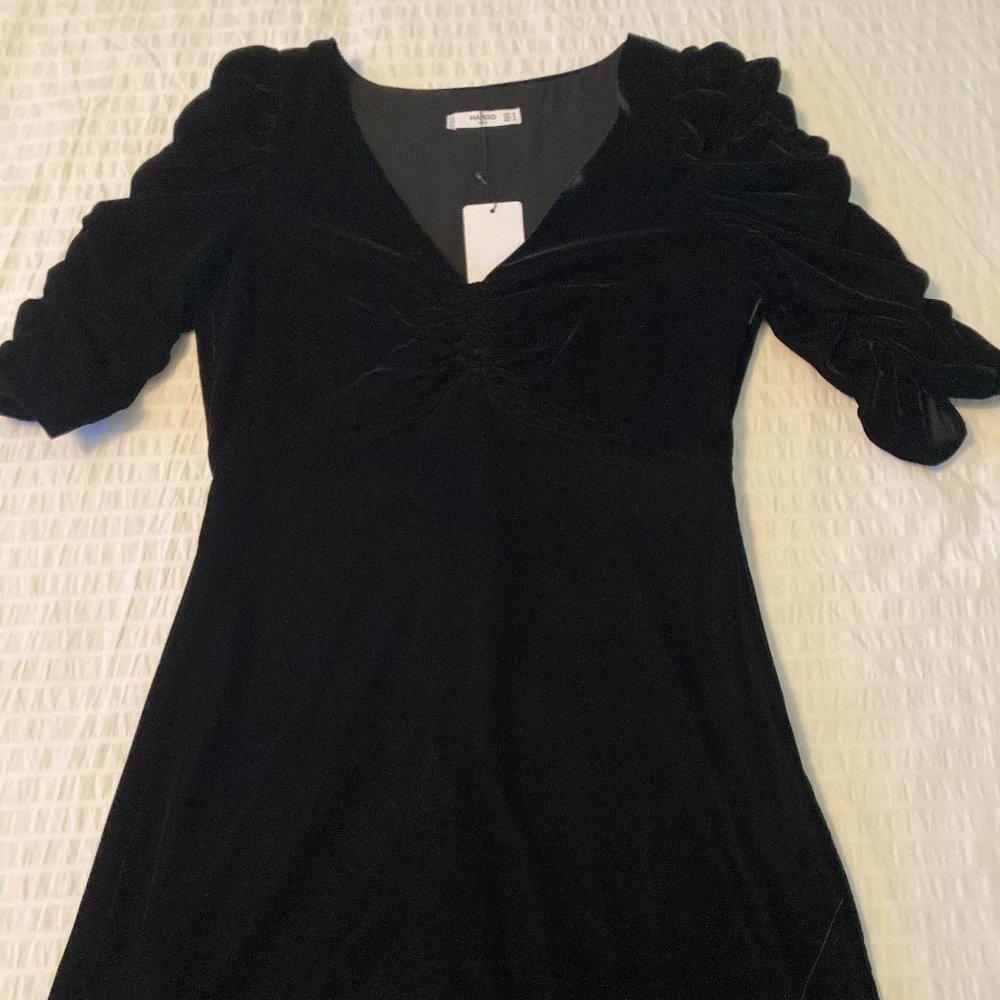 NWT Black velour cocktail dress Mango